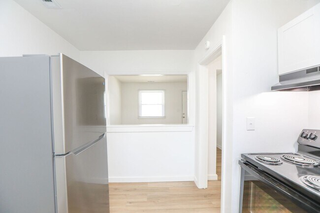 Building Photo - 9544 20th Bay St