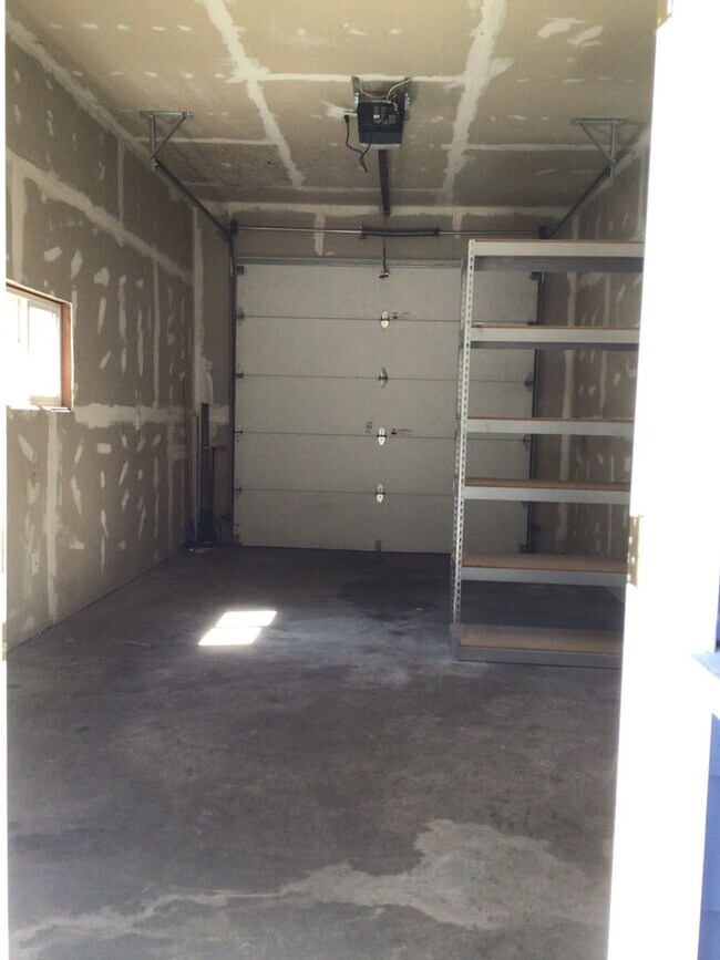 Building Photo - Arbor Heights Bungalow, Available early Oc...