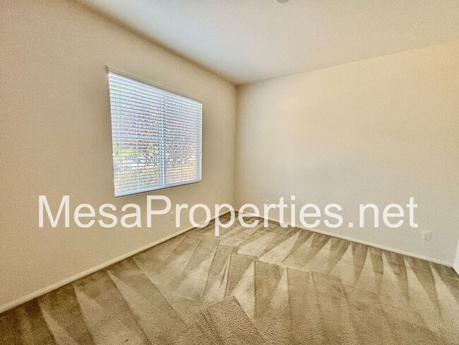 Building Photo - 6966 Madison Ln