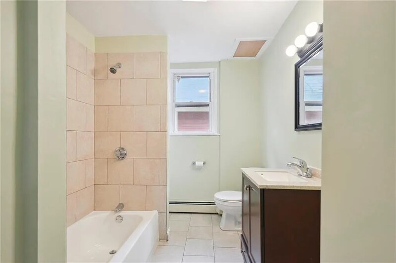 Building Photo - 31 Lenox Ave