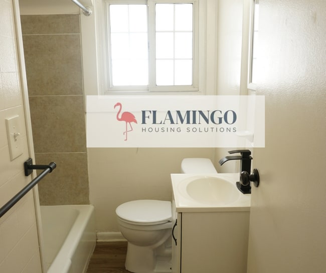 Building Photo - Charming 2 Bedroom, 1 Bath Home – Refinish...