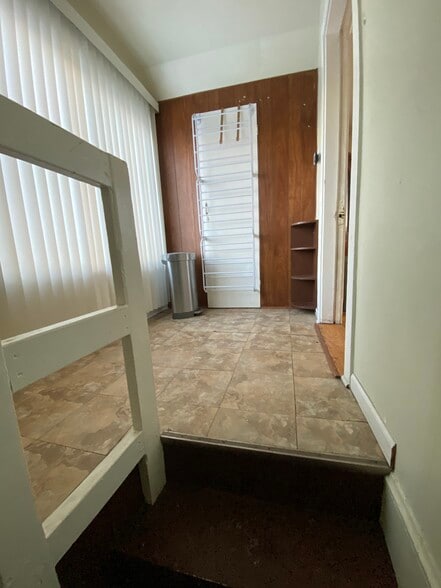 Building Photo - 2453 N Lorel Ave