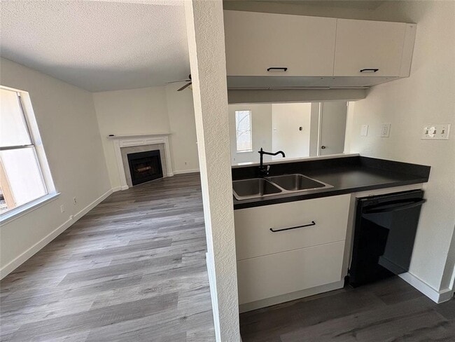 Building Photo - 1128 Orchard Park Cir