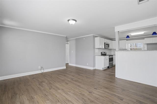 Building Photo - 308 Lamm St