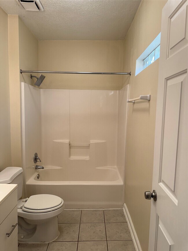 Building Photo - 315 Branard St