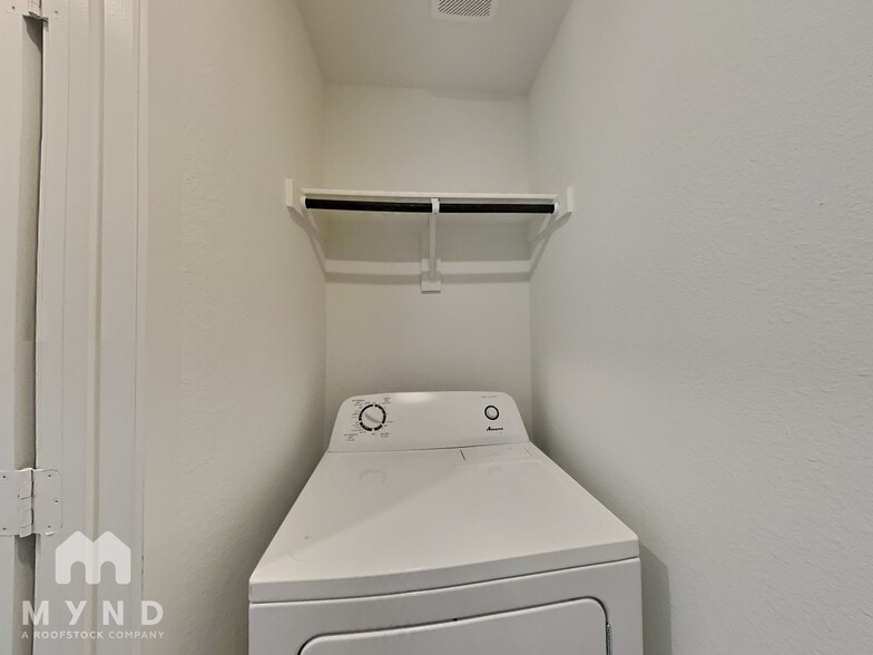 Building Photo - 1037 Calley Pear Trl