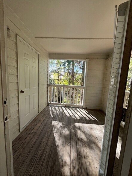 Building Photo - 2555 Old Milton Pkwy