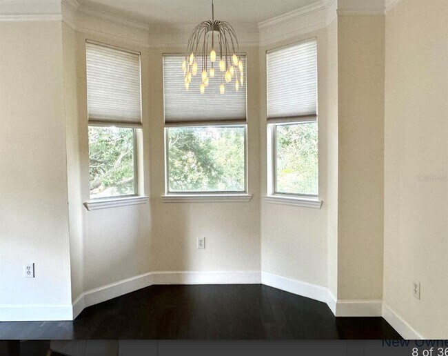 Building Photo - 8843 Villa View Cir