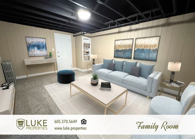 Building Photo - 904 S 2nd Ave