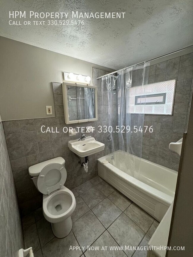 Building Photo - 20604 Lorain Rd