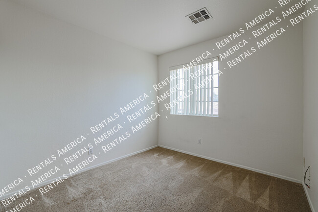 Building Photo - 1161 W Gail Ct