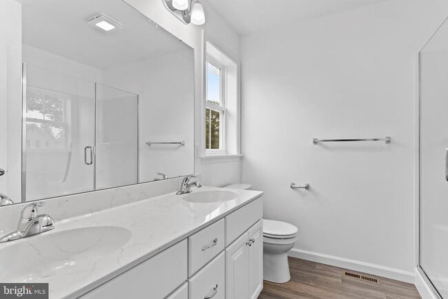 Building Photo - 37 S 19th St