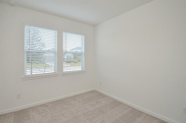 Building Photo - 9730 Burlington Bristol Dr