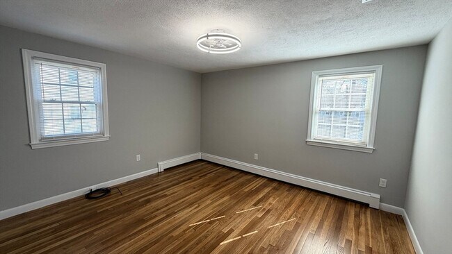 Building Photo - 23 Orchard Ave