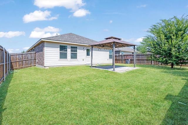 Building Photo - 405 Laurenbrooke Dr