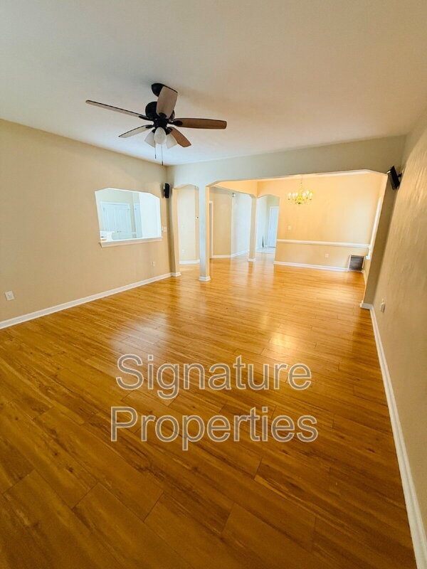 Building Photo - 712 Tallahassee Dr