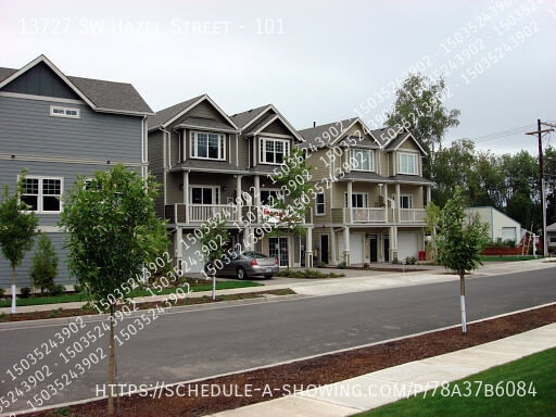 Building Photo - 13727 SW Hazel St
