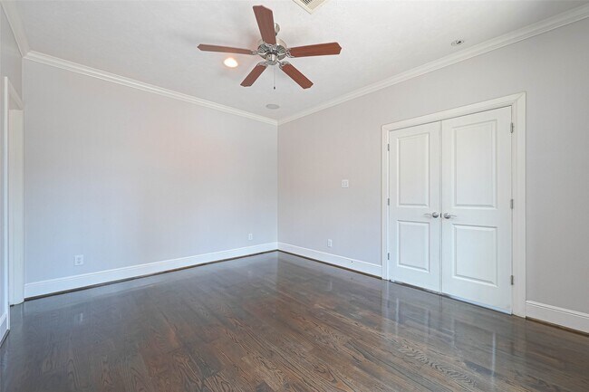 Building Photo - 1739 Oakdale St