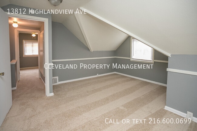 Building Photo - 13812 Highlandview Ave