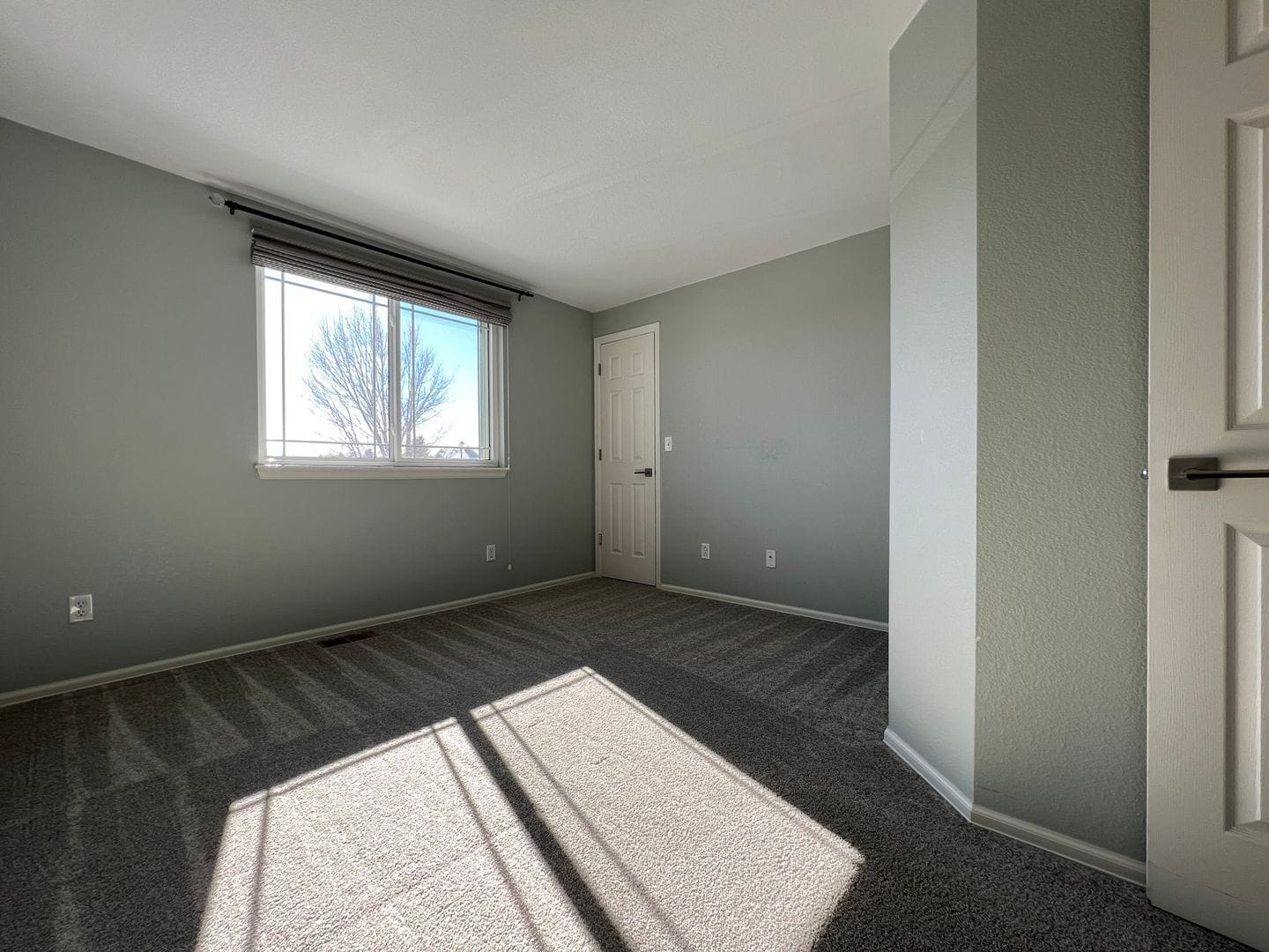 Building Photo - 1358 Banner Cir