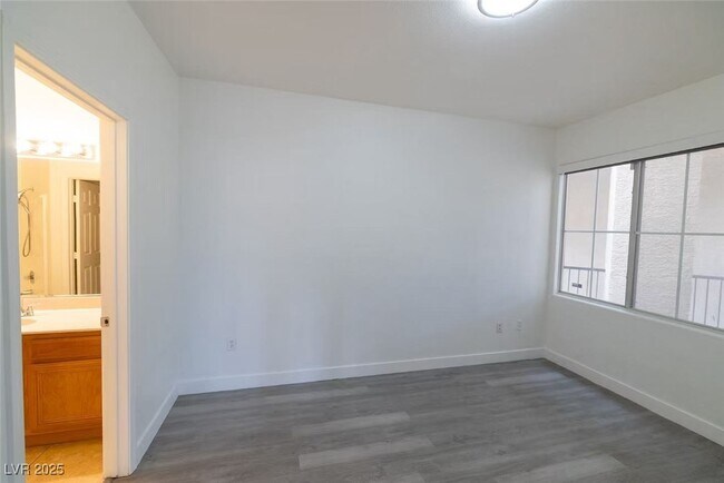 Building Photo - 7151 S Durango Dr