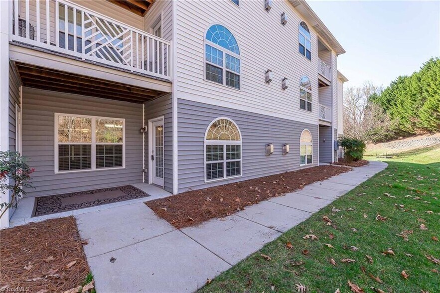 Building Photo - 4305 Timberbrooke Dr