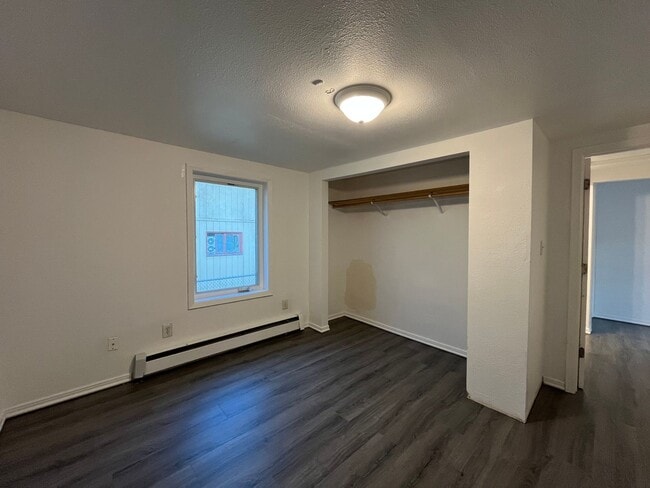 Building Photo - 138 N Klevin St