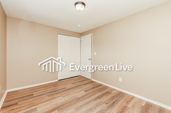 Building Photo - 6509 Harhmanville Rd