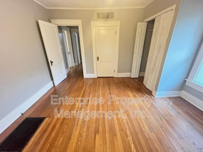 Building Photo - 470 S Prescott