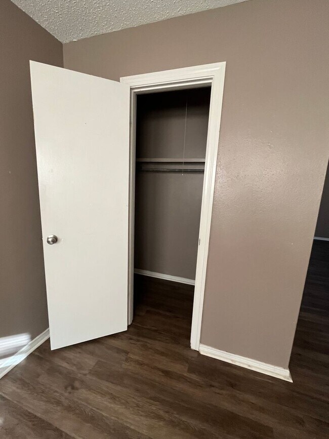 Building Photo - 1622 58th St