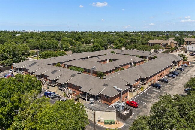 Building Photo - 7920 Rockwood Ln