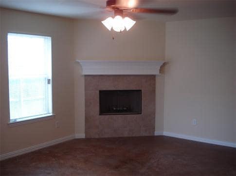 Building Photo - 1006 Jameson St