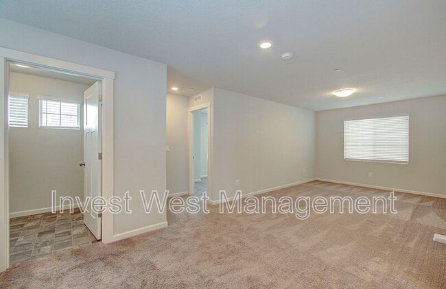 Building Photo - 6834 N 89th Loop