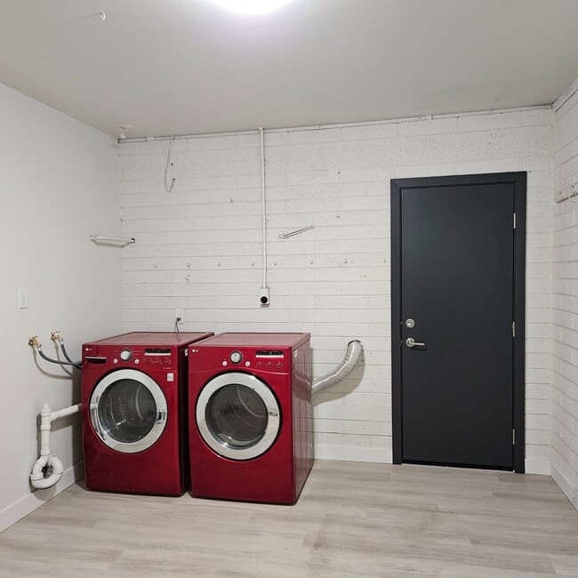 Building Photo - Remodeled home for Rent