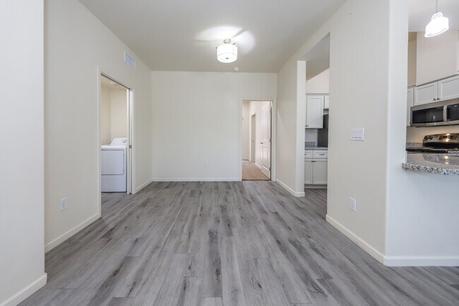 Building Photo - 3732 E Mercedes Ct