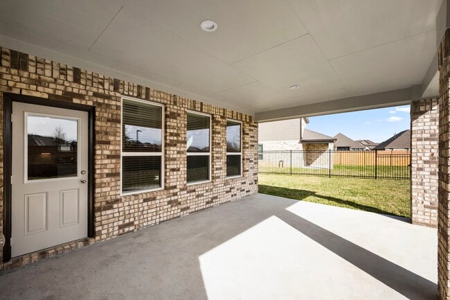 Building Photo - 32407 Hamilton Crest Dr