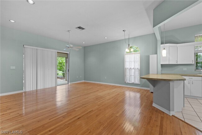 Building Photo - 11910 Seabreeze Cove Ln