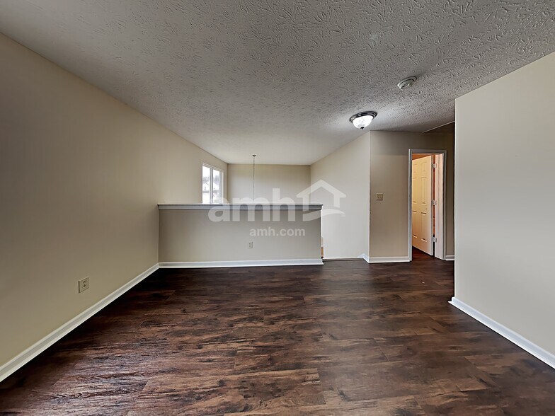 Building Photo - 11532 Pegasus Dr