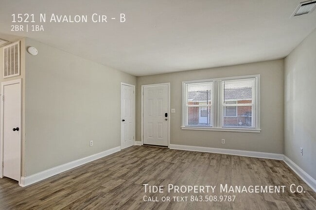 Building Photo - 1521 N Avalon Cir