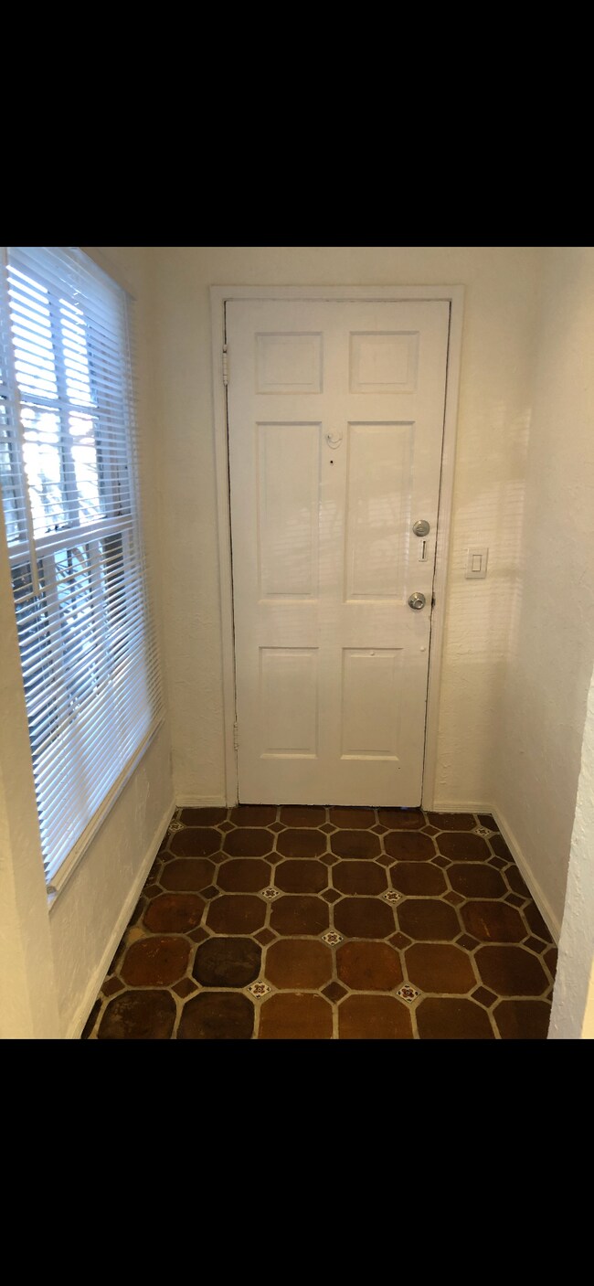 Building Photo - 6600 Orange St