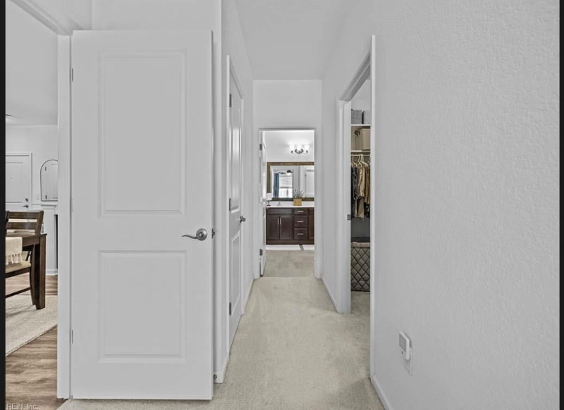 Building Photo - 1725 Dromolin Dr