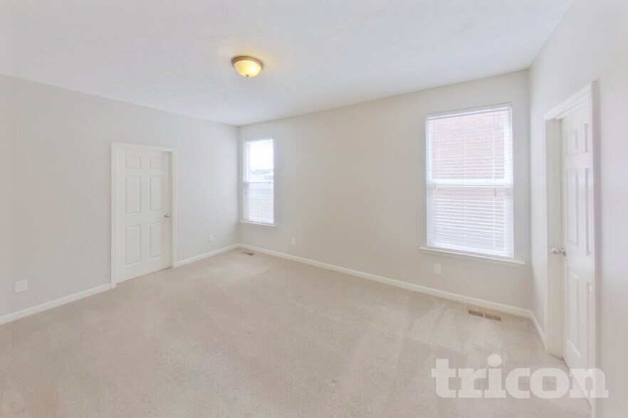 Building Photo - 6429 Sunnywood Dr