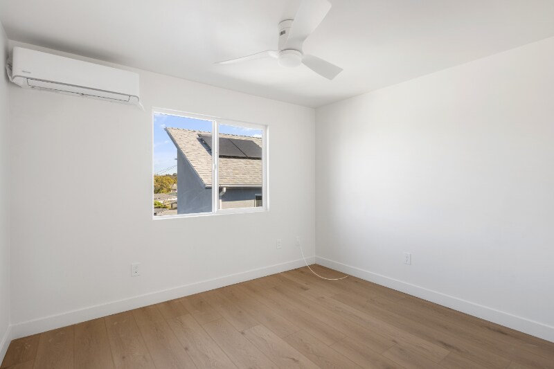 Building Photo - 3724 Acacia St