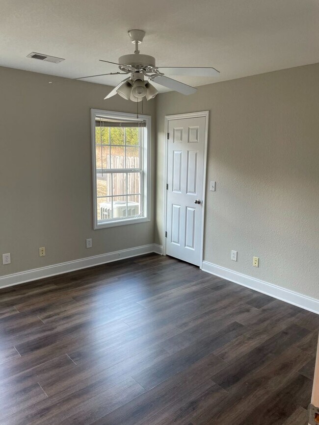 Interior Photo - FFM LLC