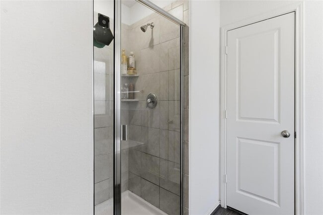 Building Photo - 7409 Spring Ray Dr