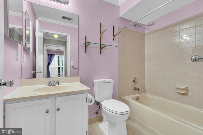 Building Photo - 271 Andover Pl