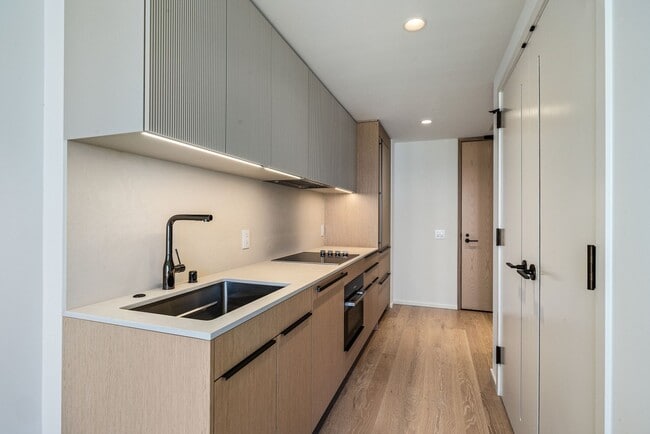 Building Photo - Brand New Luxury Studio at Park Ward Village | Ward Village