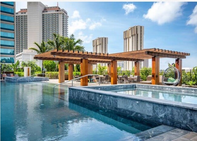 Building Photo - Lowest Priced 2-Bed Unit in ONE Ala Moana!!! PENTHOUSE 2 BED/2BATH with Ocean & Mountain Views!