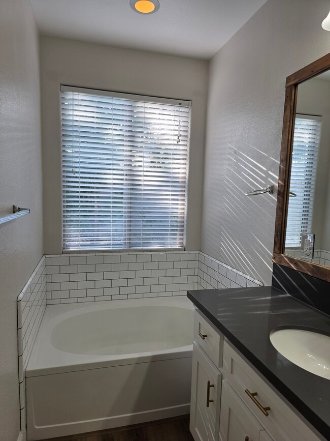 Building Photo - 1994 Newark Way