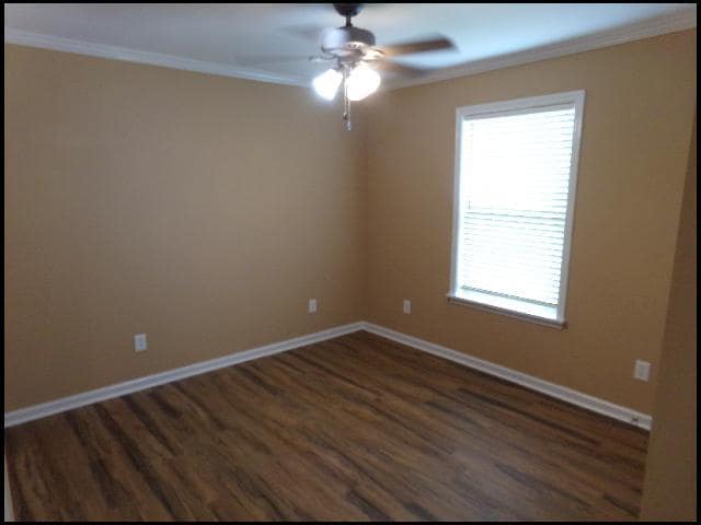 Building Photo - 6455 Lilac Dr